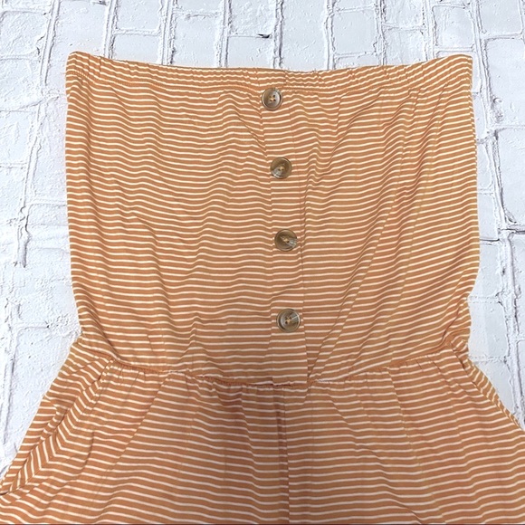 NWOT BOUTIQUE ROMPER - SMALL OR MEDIUM - Picture 3 of 5